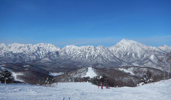 户隐滑雪场