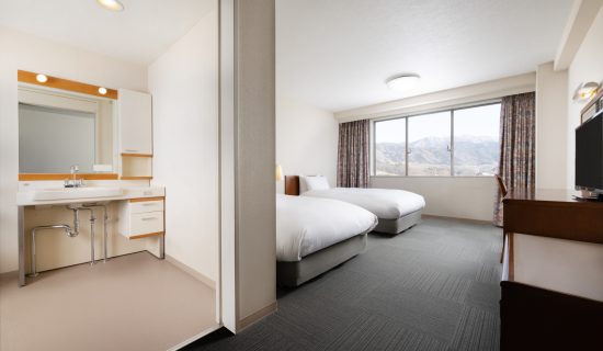 Classic Accessible Room with 2 single beds, Mountain view