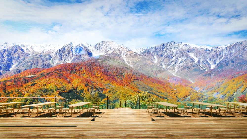 A relaxing autumn time surrounded by the magnificent nature of Nagano