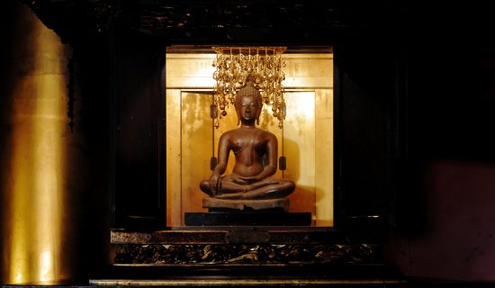 Zenko-ji Thailand Buddhist striking
