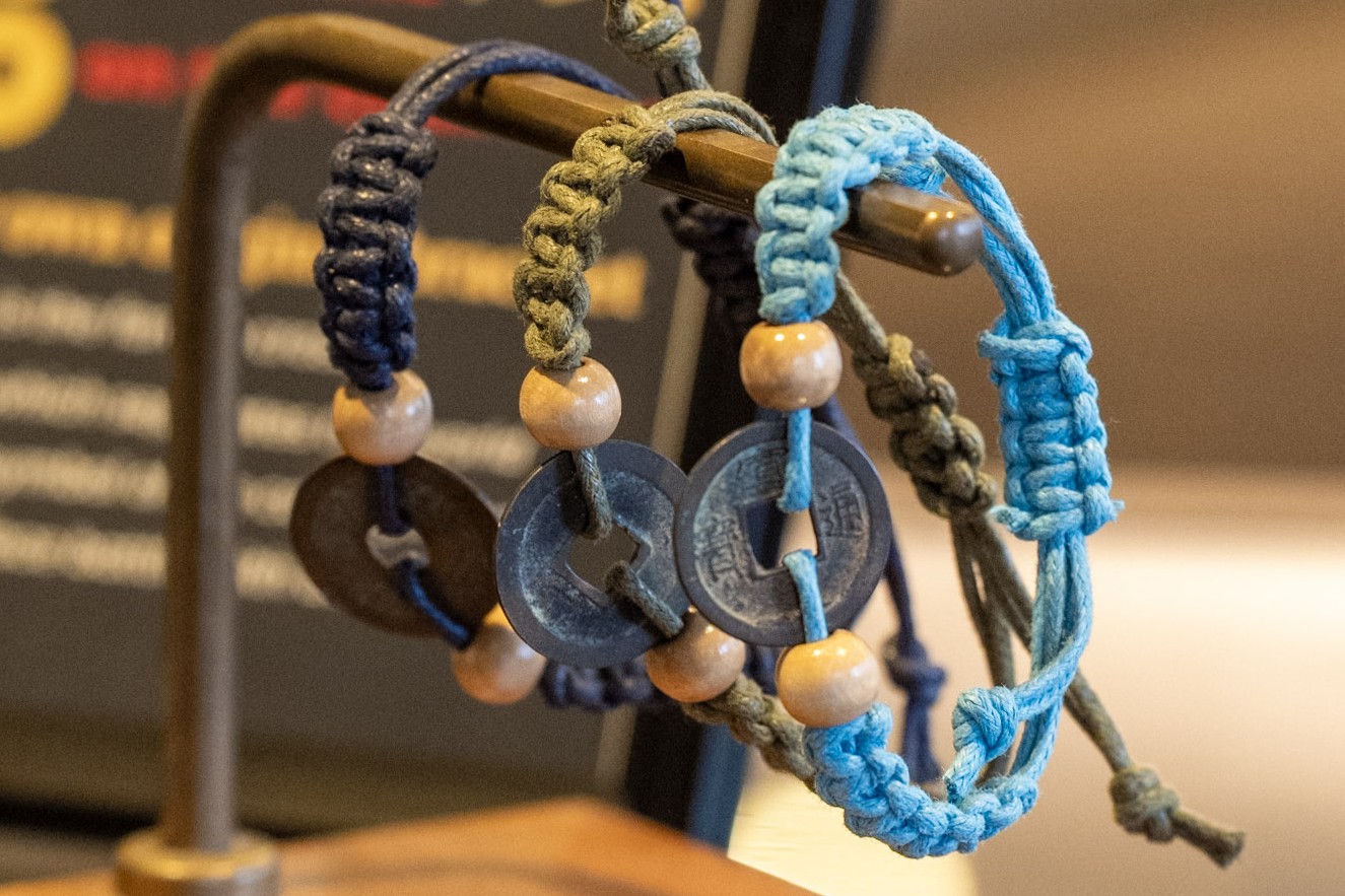 【Limited to Guests|Local Discovery】 Experience making six-monsen motifs and Kanei era-tsuho bracelets
